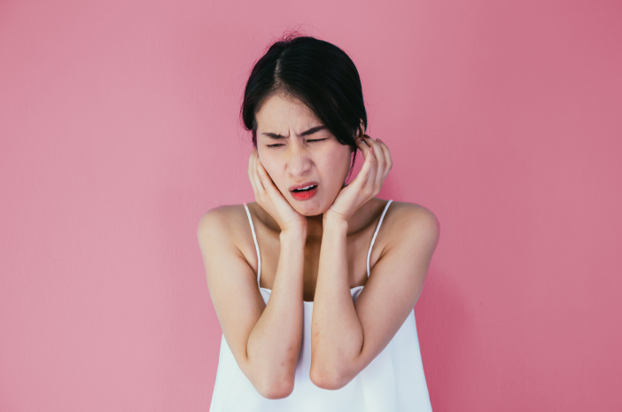 Wanita Lebih Sering Terkena Trigeminal Neuralgia, Benarkah? Wanita Lebih Sering Terkena Trigeminal Neuralgia, Benarkah?