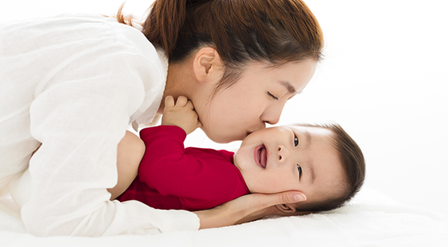 Siapa Sangka, Ternyata Bayi Suka Dicium, Lo!