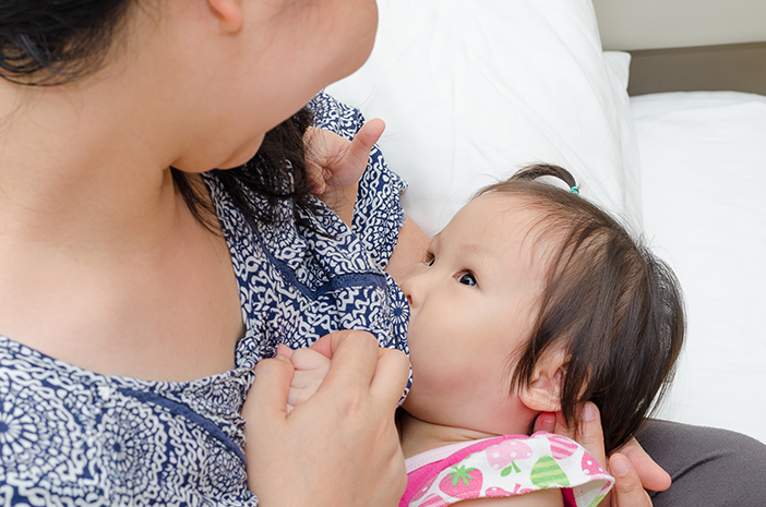 4 Asupan yang Perlu Dihindari Ibu Menyusui 4 Asupan yang Perlu Dihindari Ibu Menyusui
