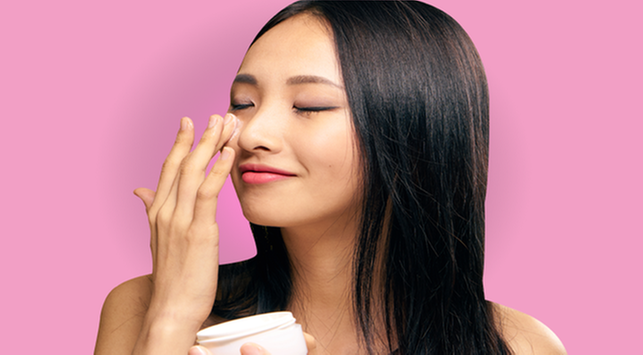 Pentingnya Penggunaan Eye Cream Cegah Penuaan Dini