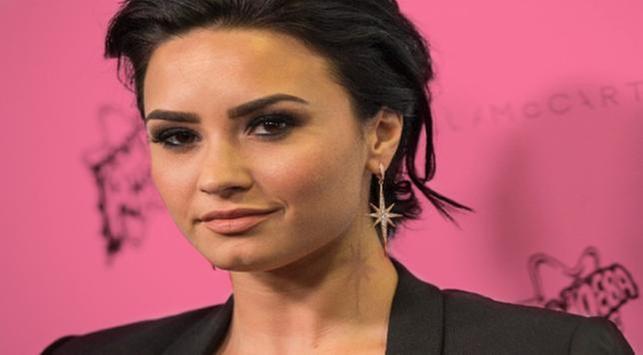 6 Selebritas yang Bertarung Melawan Eating Disorder