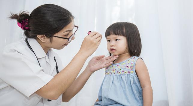 Kapan Waktu yang Tepat Melakukan Pemeriksaan Mata Anak?