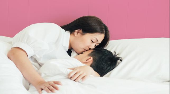 Manfaat Memeluk saat Anak Bersikap Tidak Baik